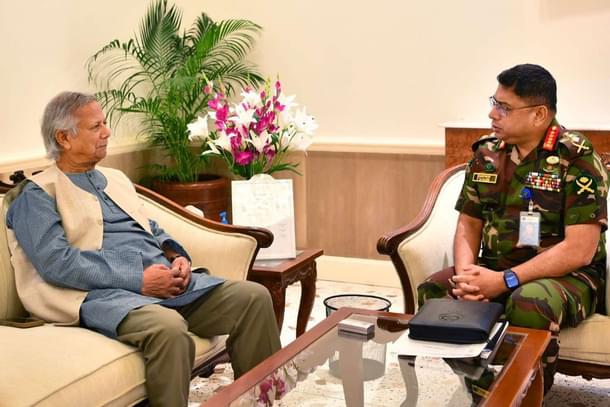 Bangladesh Army Chief General Waker-uz-Zaman with Mohammad Yunus