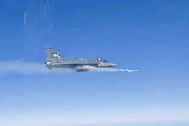 Astra missile being test fired from an LCA MK1 prototype fighter jet