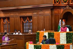 Delhi CM Rekha Gupta speaking to Assembly Speaker Vijender Gupta