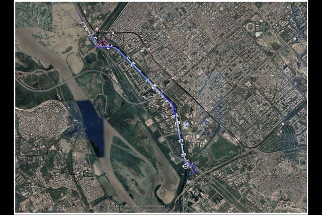 Alignment of elevated corridor from Mayur Vihar Flyover To Mahamaya Flyover 