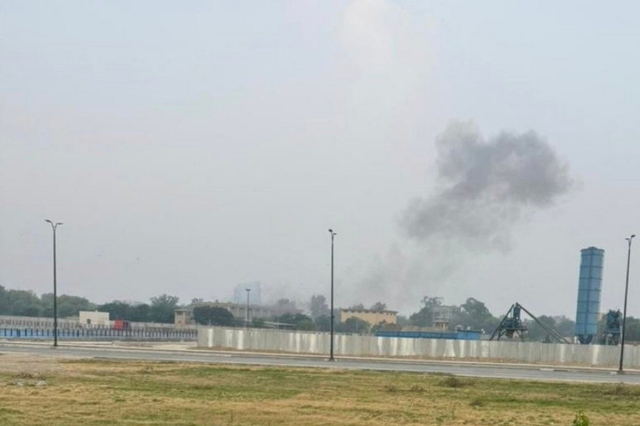 Lahore Rocked by Explosions, Flight Operations Suspended, Cause Unknown