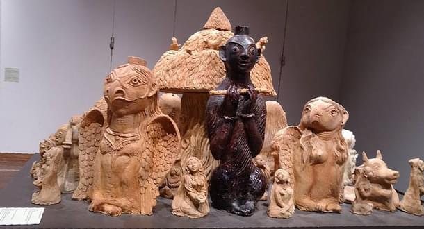 Sam-Chekwa scuplture.