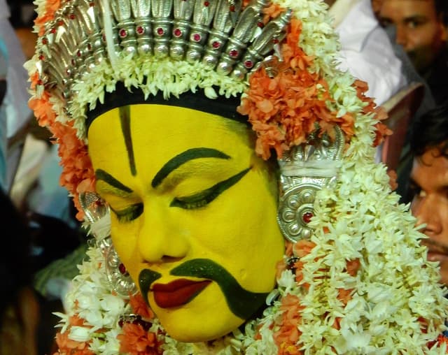 The channel/medium of Bobbaraya Swami (Source: Bhutawalas, Wikimedia Commons)