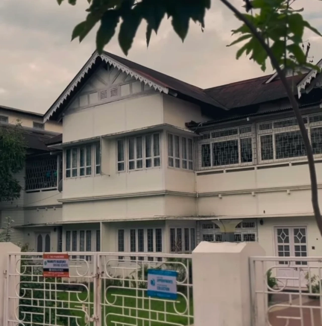An Assam-type bungalow in Uzan Bazar (Photo: Shivam Lekharu).
