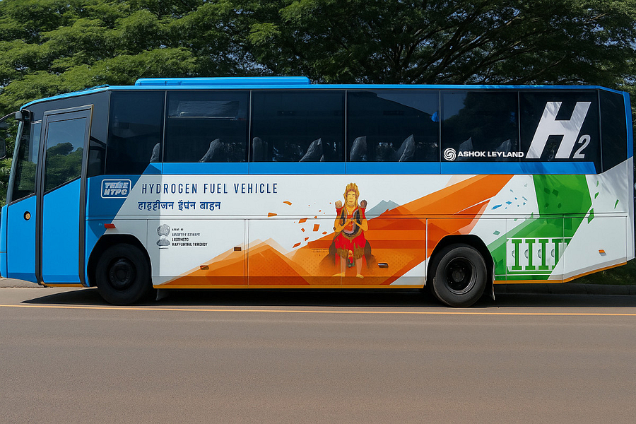 India's First Hydrogen Fuel Cell Bus Deployment in Ladakh Signals Green Mobility Milestone