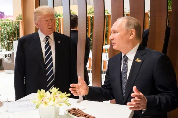 Donald Trump (Left) Putin (Right)