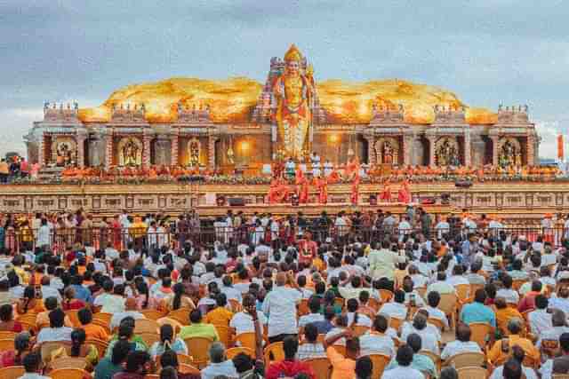 Murugan Bhakthargal Aanmeega Manadu, organised by Hindu Munnani, drew over 5 lakh devotees.