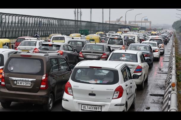 Cars in New Delhi. (Mohd Zakir/Hindustan Times via Getty Images)