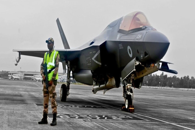 British Navy's Stranded F-35B Jet In Kerala Set To Fly Back Tomorrow As ...