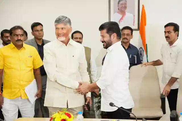 Andhra CM Naidu with Telangana CM Reddy