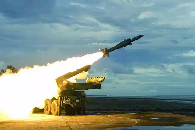 The Indian Army test-fires Akash Prime missile in Ladakh at over 15,000 ft altitude during successful high-altitude trials. (Pic Via X)