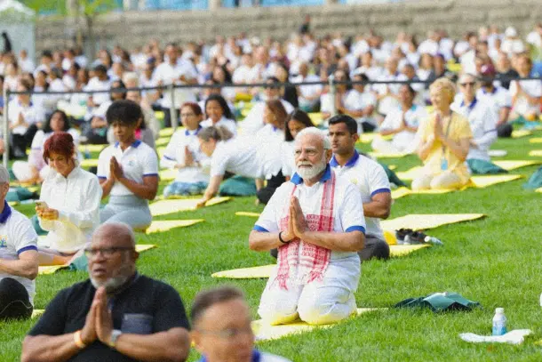 PM Modi at the International Yoga Day event in Washington DC, USA.
