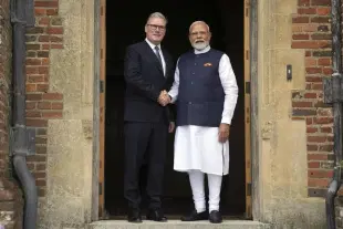 PM Modi and UK PM Keir Starmer (Pic Via X)