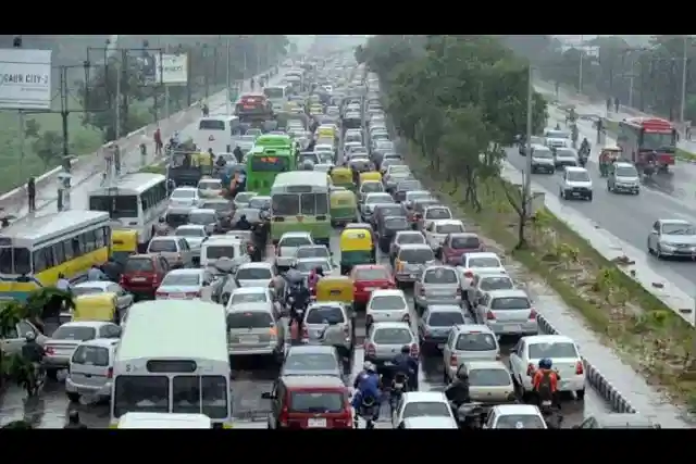 An image of the traffic problem in Delhi from last year (AFP PHOTO/ Prakash SINGH / AFP / PRAKASH SINGH)