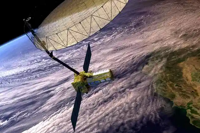 NISAR will use synthetic aperture radar to monitor nearly all the planet’s land- and ice-covered surfaces twice every 12 days (Credit: NASA JPL)