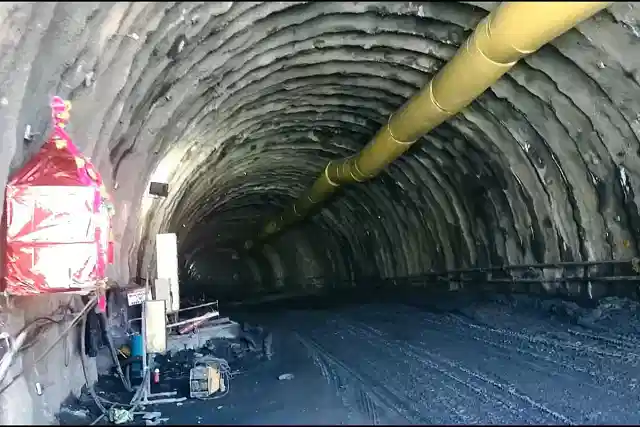 Zojila tunnel.