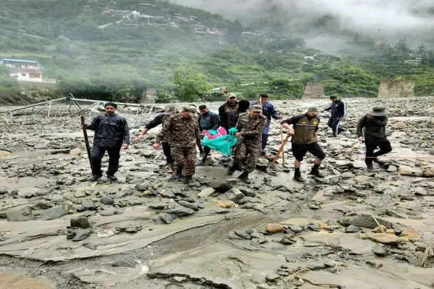 People being evacuated from cloudburst-hit areas of Uttarkashi, in Uttarakhand. (Pic Via X)