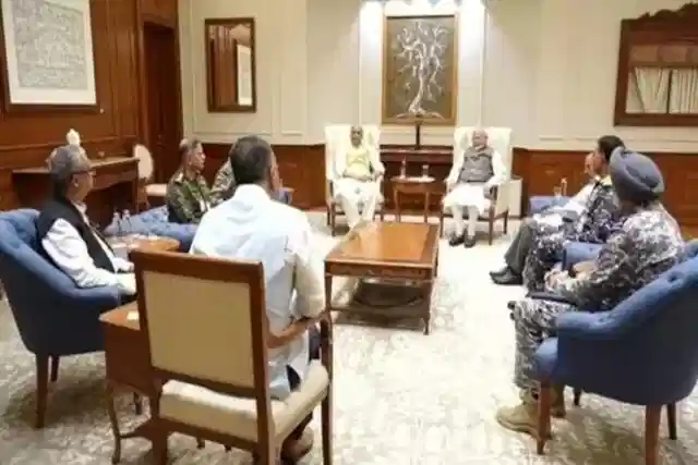 PM Narendra Modi with his war cabinet during the 10 May India-Pak conflict deliberations. (Pic Via X)
