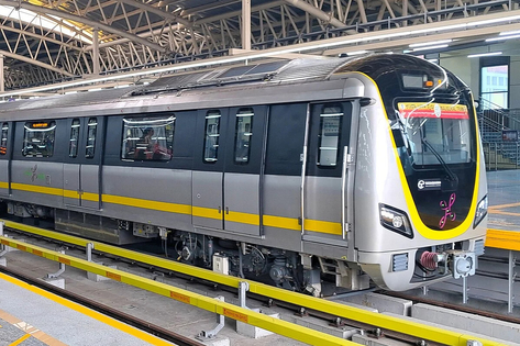 BMRCL Adds Two New Trainsets On Yellow Line, Cuts Peak-Hour Waiting ...