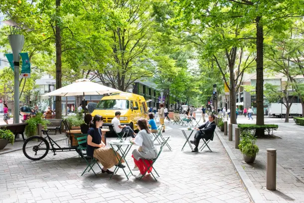 Pedestrian-friednly streets of Tokyo.