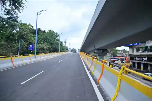 Pune flyover (Credit: DGIPR)