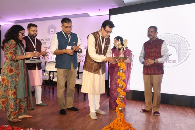 Dr Vikram Sampath lighting the lamp at the inauguration of the graduation ceremony (FIHCR).