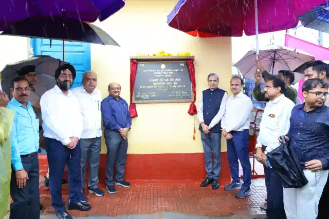 Central Railway Tests Next-Gen Optical Ground Wire Tech (Image via X)