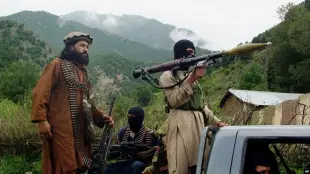 File photo of Pakistani Taliban soldiers (Image by VoA)