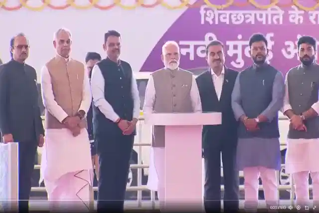 Prime Minister joined by Maharashtra Chief Minister Devendra Fadnavis, Union Civil Aviation Minister Ram Mohan Naidu Kinjarapu, and Adani Group chairman Gautam Adani (Credit: @PIB_India/X)