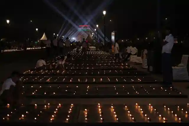 Kartavya Path Lights Up: Drone Show, Ram Katha, and Cultural Performances Dazzle Delhi (X)