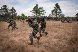 Gurkha Rifles in a counter-terror exercise. (Credit: Sgt. Michael J. MacLeod)