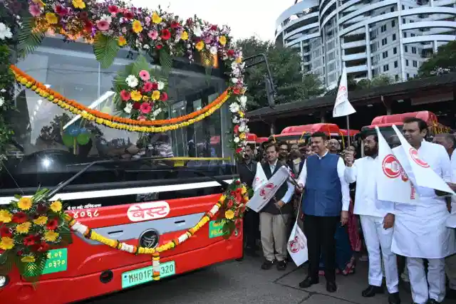 Senior ministers including Eknath Shinde, Rahul Narwekar, Mangal Prabhat Lodha, and Ashish Shelar were present at the event.
