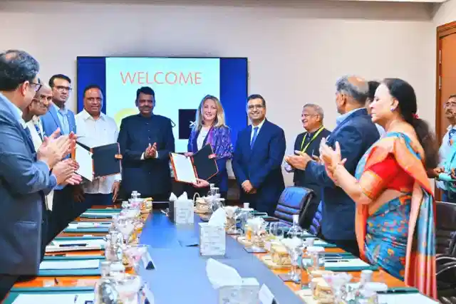 Chief Minister Fadnavis said the collaboration will revolutionise rural connectivity.