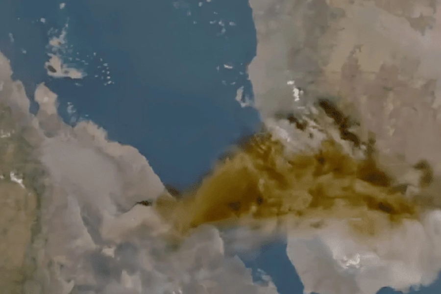 エチオピアからの噴煙がインドに到達し、空が暗くなり、航空便が乱れた。