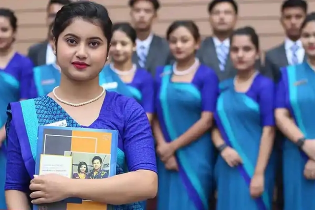 Graduates from the Indian Institute of Hotel Management.