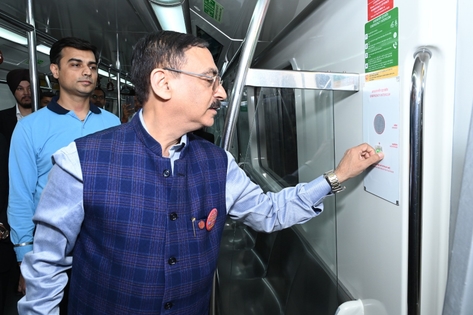 Delhi Metro Upgrades Ageing Blue Line Trains With Modern Safety Systems And Passenger Features